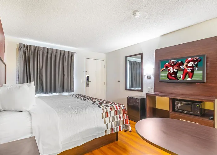 Red Roof Phoenix- Midtown Inn 2*