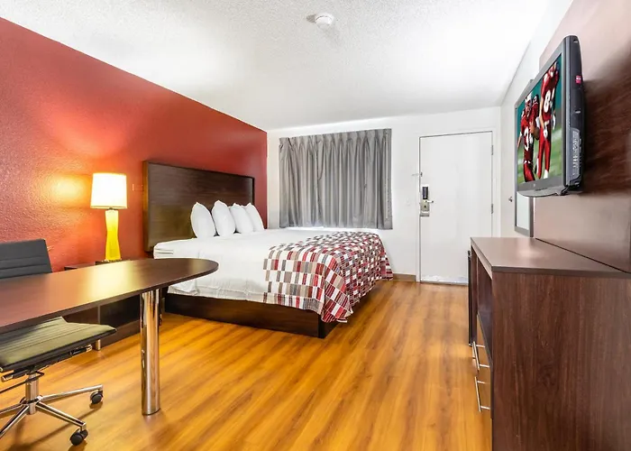 Red Roof Phoenix- Midtown 2*