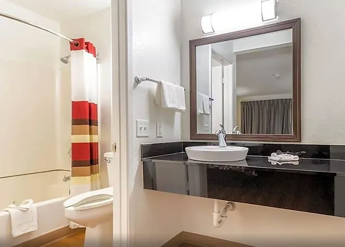 Inn Red Roof Phoenix- Midtown 2*