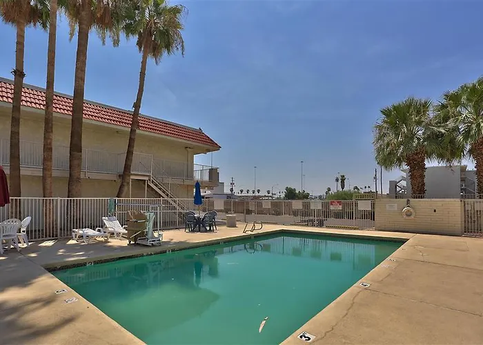 Inn Red Roof Phoenix- Midtown 2*